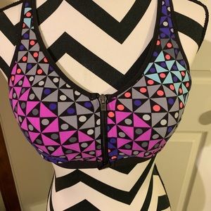 Victoria secret sport bra w wire